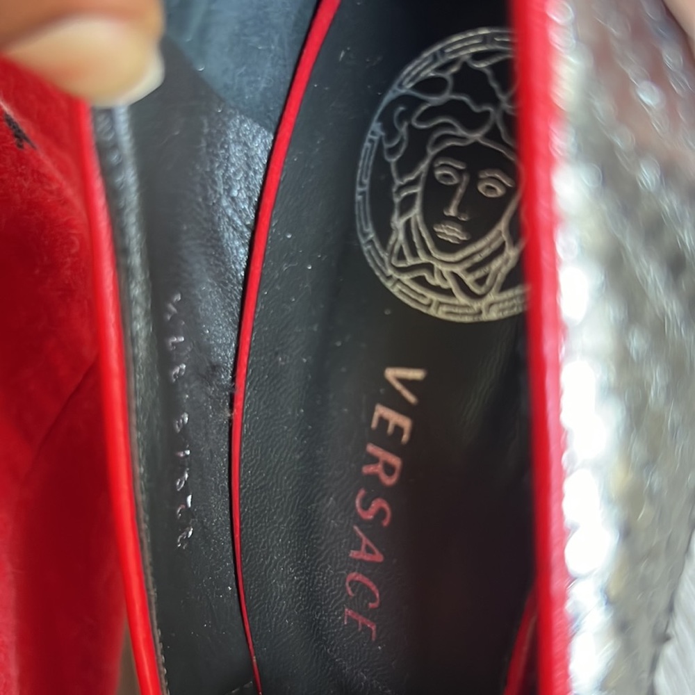 Beautiful Python Skin Pumps By Versace - image 5